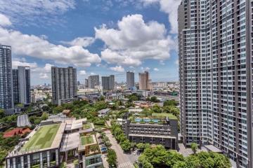 1 bed Condo in The Base Park East Sukhumvit 77 Phrakhanongnuea Sub District C10129