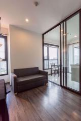 1 bed Condo in The Base Park East Sukhumvit 77 Phrakhanongnuea Sub District C10128