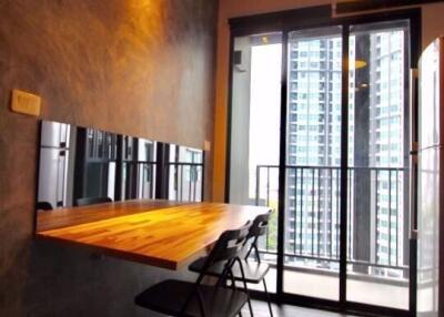 1 bed Condo in The Base Park East Sukhumvit 77 Phrakhanongnuea Sub District C10127