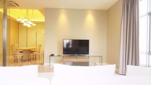 2 bed Condo in Grand Langsuan Lumphini Sub District C10110