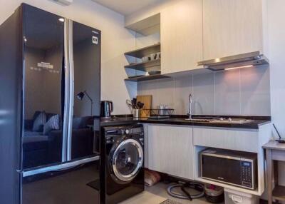 1 bed Condo in The Base Park East Sukhumvit 77 Phrakhanongnuea Sub District C10094