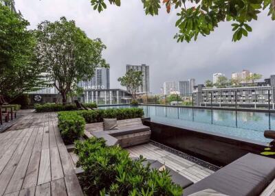 1 bed Condo in The Base Park East Sukhumvit 77 Phrakhanongnuea Sub District C10094