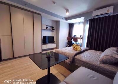 Studio bed Condo in Ideo Sathorn-Wongwian Yai Khlong Ton Sai Sub District C10085