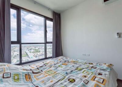 1 bed Condo in The Base Park West Sukhumvit 77 Phrakhanongnuea Sub District C10055