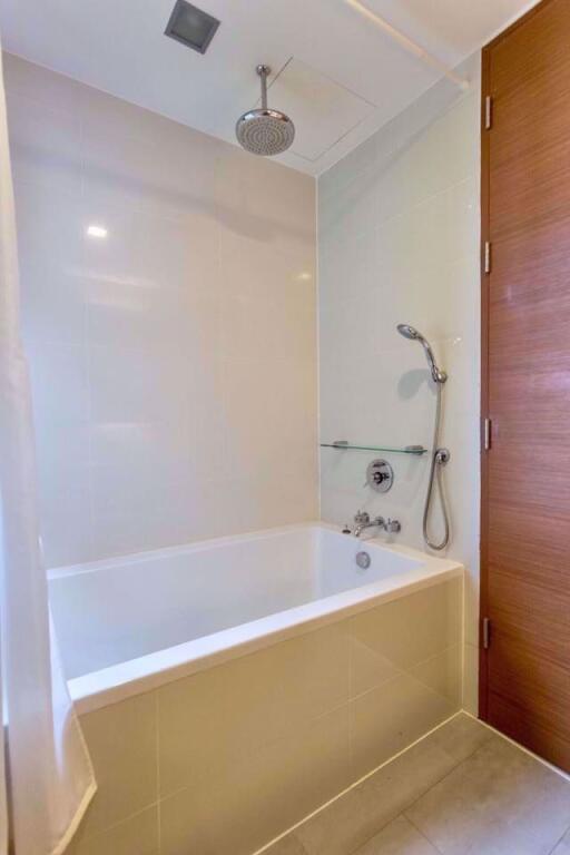 2 bed Condo in Ashton Morph 38 Phra Khanong Sub District C10042