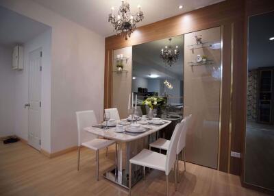 2 bed Condo in Baan Sathorn Chaopraya Khlong Ton Sai Sub District C10036