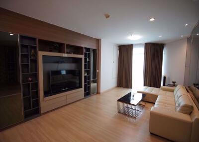 2 bed Condo in Baan Sathorn Chaopraya Khlong Ton Sai Sub District C10036