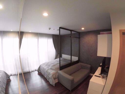 Studio bed Condo in Circle Condominium Makkasan Sub District C10029