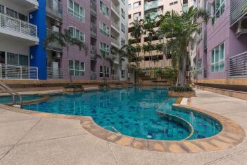 3 bed Condo in Avenue 61 Khlong Tan Nuea Sub District C10025