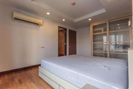 3 bed Condo in Avenue 61 Khlong Tan Nuea Sub District C10025