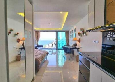 High Floor Wong Amat Tower for Sale in Pattaya