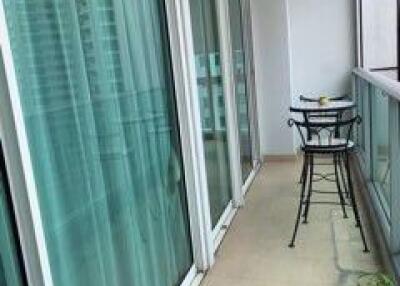 3 bed Condo in Millennium Residence Khlongtoei Sub District C10001