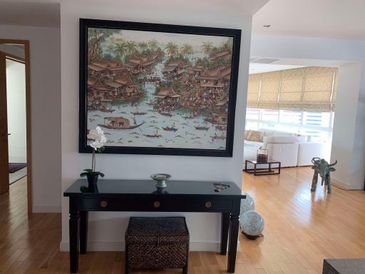3 bed Condo in Millennium Residence Khlongtoei Sub District C09989