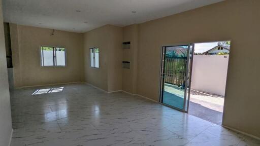 Unfurnished New House for Sale in Bang Saray