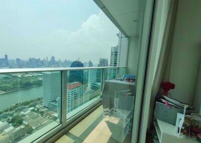 3 bed Condo in Millennium Residence Khlongtoei Sub District C09964