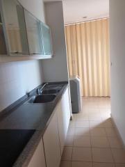 3 bed Condo in Millennium Residence Khlongtoei Sub District C09964