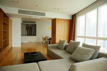 3 bed Condo in Millennium Residence Khlongtoei Sub District C09954