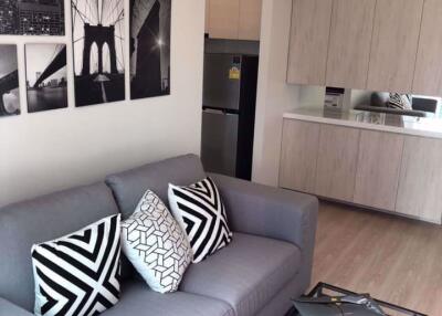 2 bed Condo in Noble Revolve Ratchada Huai Khwang Sub District C09952