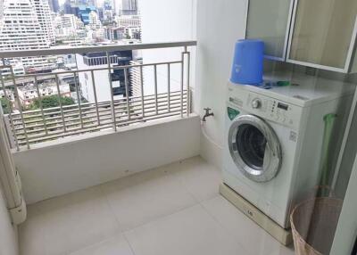 1 bed Condo in Ivy Sathorn 10 Silom Sub District C09951