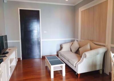 1 bed Condo in Ivy Sathorn 10 Silom Sub District C09951