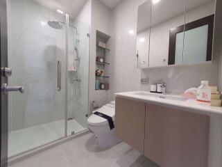 1 bed Duplex in Chewathai Residence Asoke Makkasan Sub District D09907