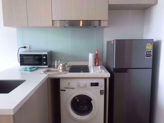 1 bed Condo in Serio Sukhumvit 50 Phra Khanong Sub District C09938