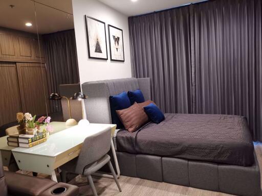 Studio bed Condo in Ideo Mobi Asoke Bangkapi Sub District C09918