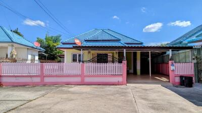 Single House with 2Beds for Sale in Bang Saray