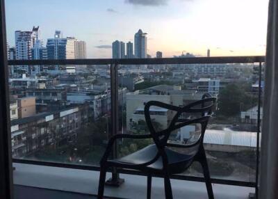 1 bed Condo in The Lofts Yennakart Chong Nonsi Sub District C09910