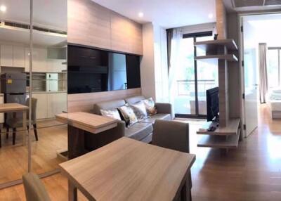 1 bed Condo in Collezio Sathorn-Pipat Silom Sub District C09906