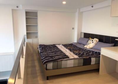 1 bed Duplex in Knightsbridge Prime Sathorn Thungmahamek Sub District D09897