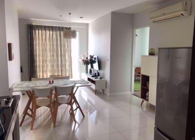 2 bed Condo in The Bloom Sukhumvit 71 Phrakhanongnuea Sub District C09870