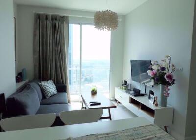 2 bed Condo in The Bloom Sukhumvit 71 Phrakhanongnuea Sub District C09870