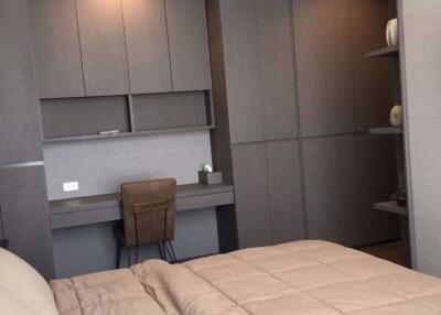 1 bed Condo in The Diplomat Sathorn Silom Sub District C09866