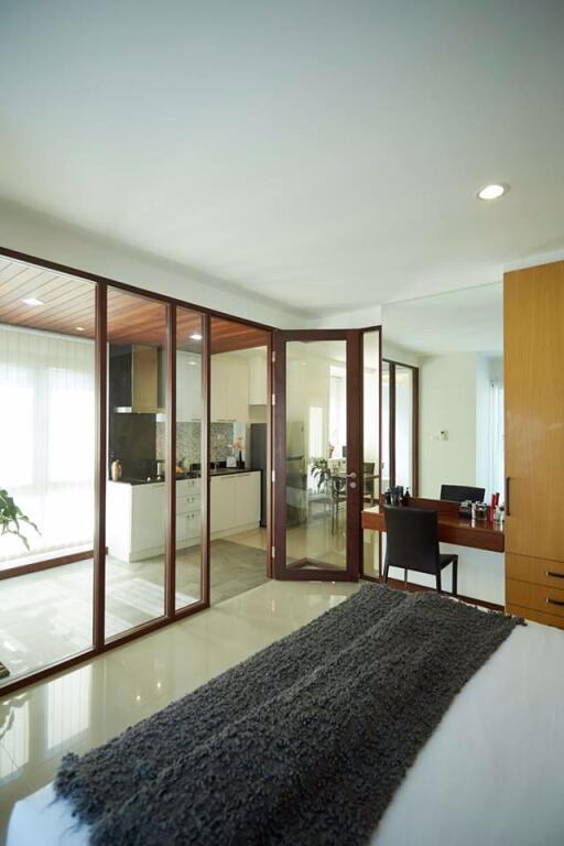 1 bed Condo in Thavee Yindee Residence Khlong Tan Nuea Sub District C09853