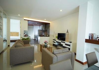 3 bed Condo in Thavee Yindee Residence Khlong Tan Nuea Sub District C09852