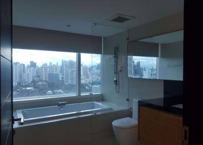2 bed Condo in Eight Thonglor Residence Khlong Tan Nuea Sub District C09828