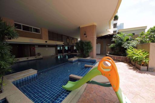 2 bed Condo in Sukhumvit City Resort Khlong Toei Nuea Sub District C09820