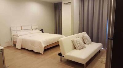 Studio bed Condo in Ideo Q Ratchathewi Thanonphayathai Sub District C09790