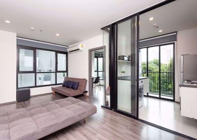 2 bed Condo in The Base Park West Sukhumvit 77 Phrakhanongnuea Sub District C09787