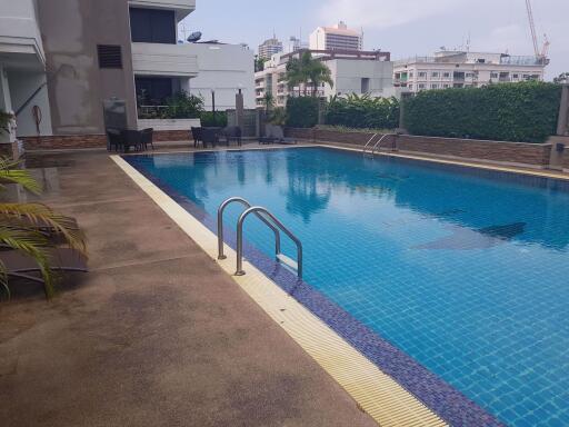 3 bed Condo in The Habitat Sukhumvit 53 Khlong Tan Nuea Sub District C09778