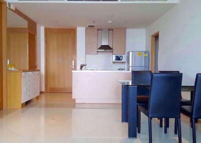 2 bed Condo in The Empire Place Yan Nawa Sub District C09771