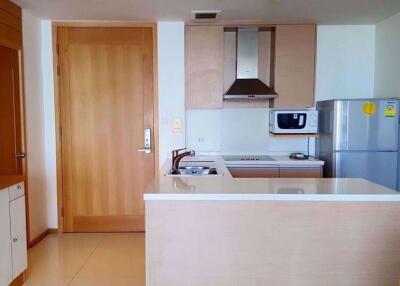 2 bed Condo in The Empire Place Yan Nawa Sub District C09771