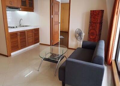 3 bed Condo in Diamond Tower Silom Sub District C09755