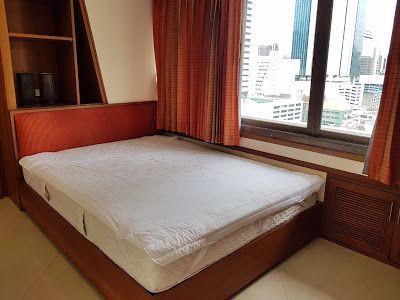 3 bed Condo in Diamond Tower Silom Sub District C09755