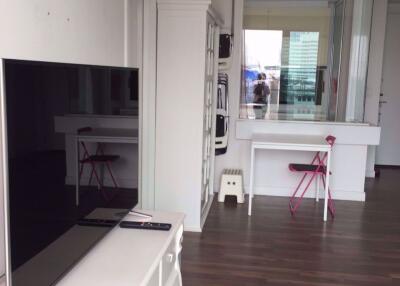 2 bed Condo in The Room Sukhumvit 62 Bangchak Sub District C09745