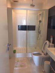 2 bed Condo in The Room Sukhumvit 62 Bangchak Sub District C09745