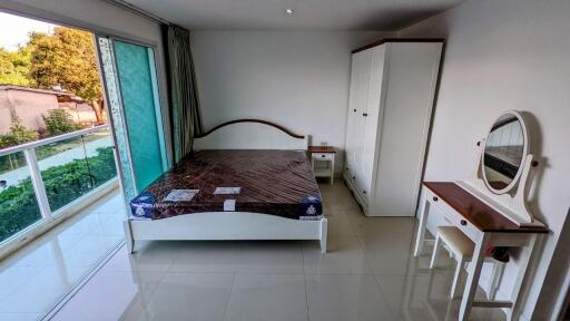 Great Beach Condo in Bang Sarey for Sale