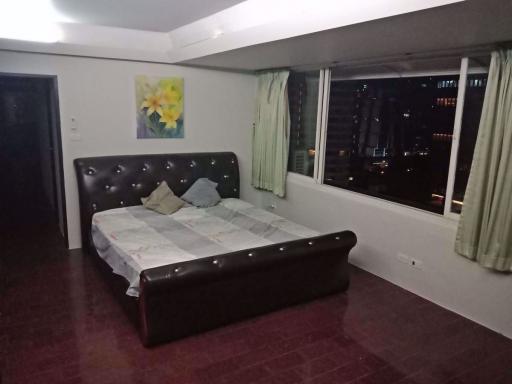 1 bed Condo in Diamond Tower Silom Sub District C09728