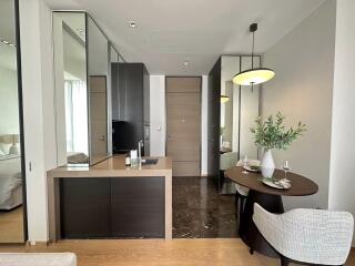 For RENT : 28 Chidlom / 1 Bedroom / 1 Bathrooms / 38 sqm / 40000 THB [10986354]